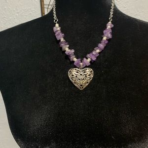 Purple Stone Chip and White Colored Flat Bead Necklace